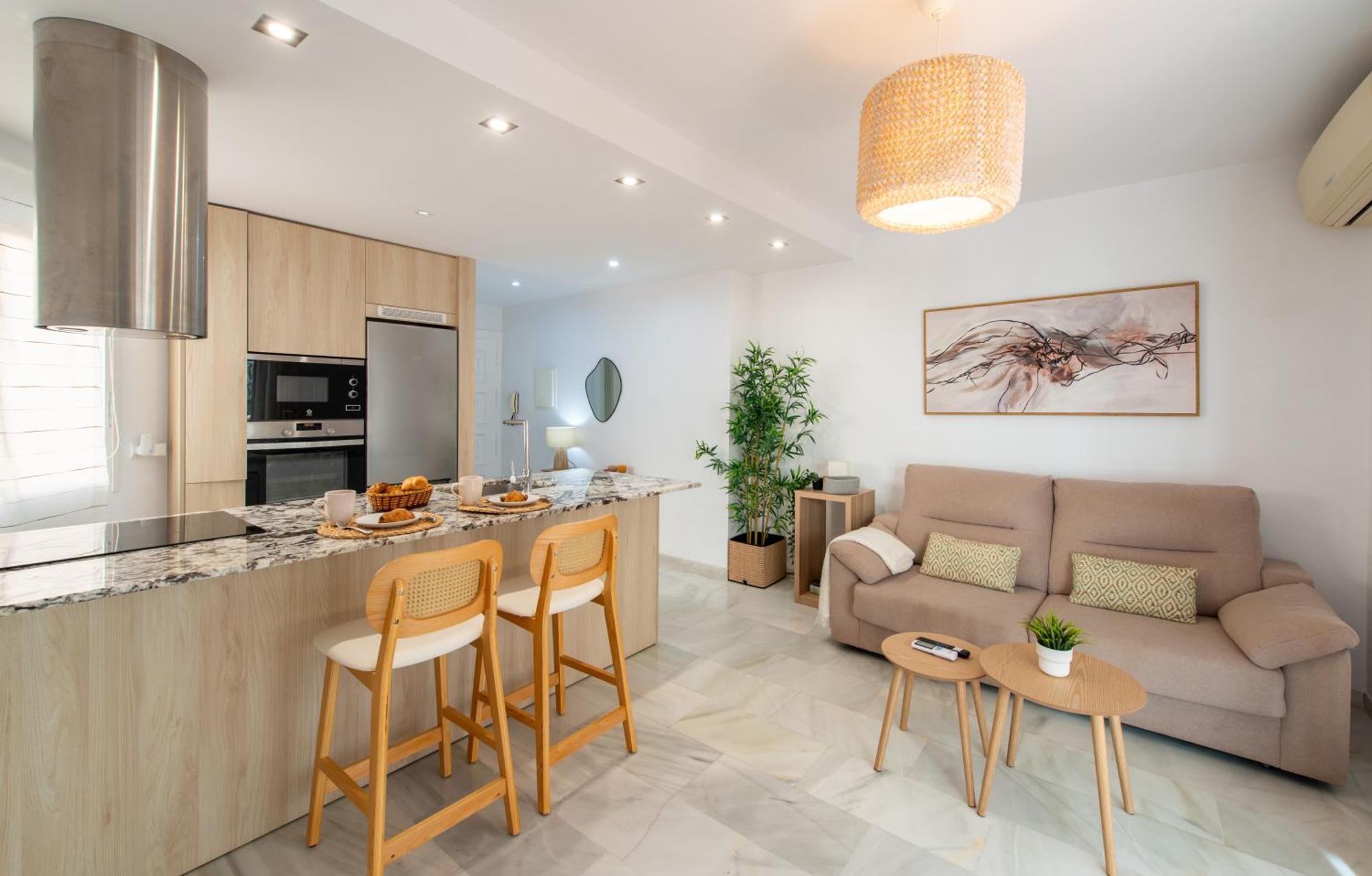 Penthouse With Terrace In Marbella- Costa Del Sol * Marbellac